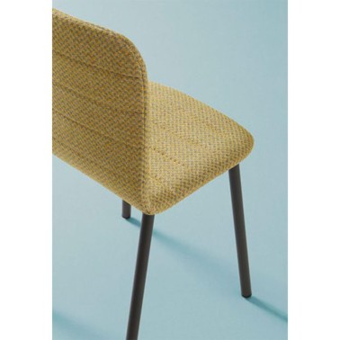 SILLA PEPPER 2 CARCASA TAPIZADA Y PATAS METALICAS BY MOBLIBERICA