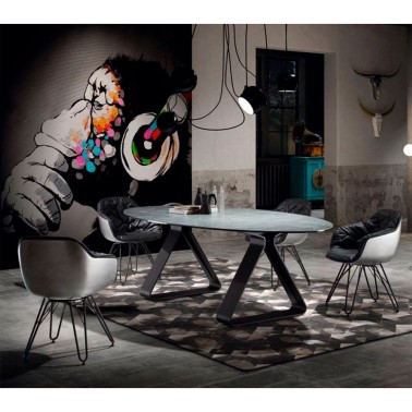 SILLA LAP CARCASA LACADA Y TAPIZADA CON PIES METAL BY DRESSY