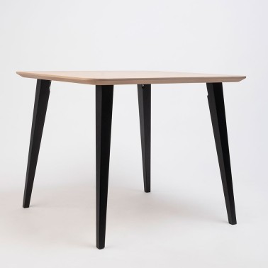 MESA DE COMEDOR CUADRADA BOB MADE IN ONDARRETA