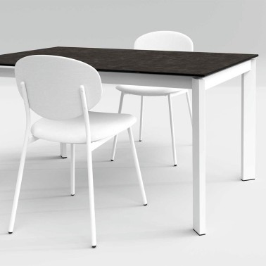 Mesa Poker de Cancio para cocina y comedor con encimera Dekton