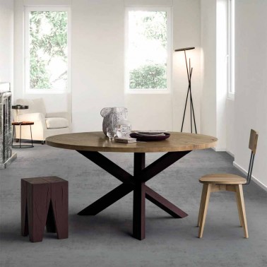 mesa redonda en madera maciza de roble y patas de madera