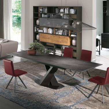 Mesa de comedor Victory de Ramiro Tarazona