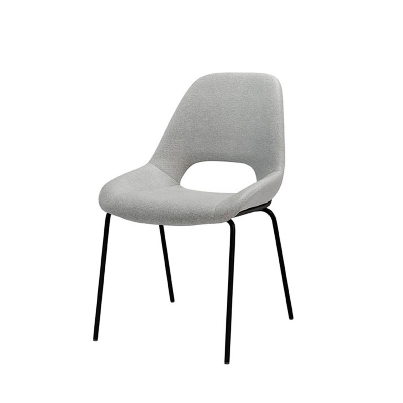 Silla tapizada moderna gris claro con patas metalicas negras Simona