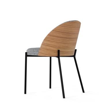 Silla tapizada con patas negras Casandra de Somcasa