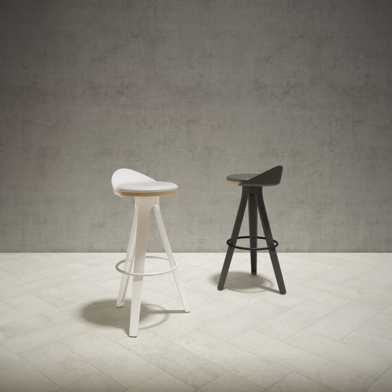 Taburete bajo en polipropileno Duke