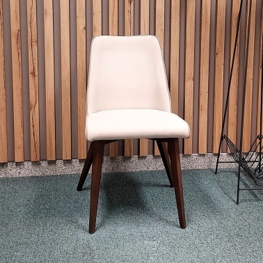 Silla tapizada con patas en madera de haya LOLITA A de NACHER