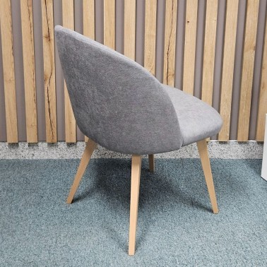 Silla tapizada pata nordica de madera DOMO