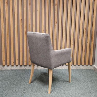 SILLA DE COMEDOR TAPIZADA CON REPOSABRAZOS BALI
