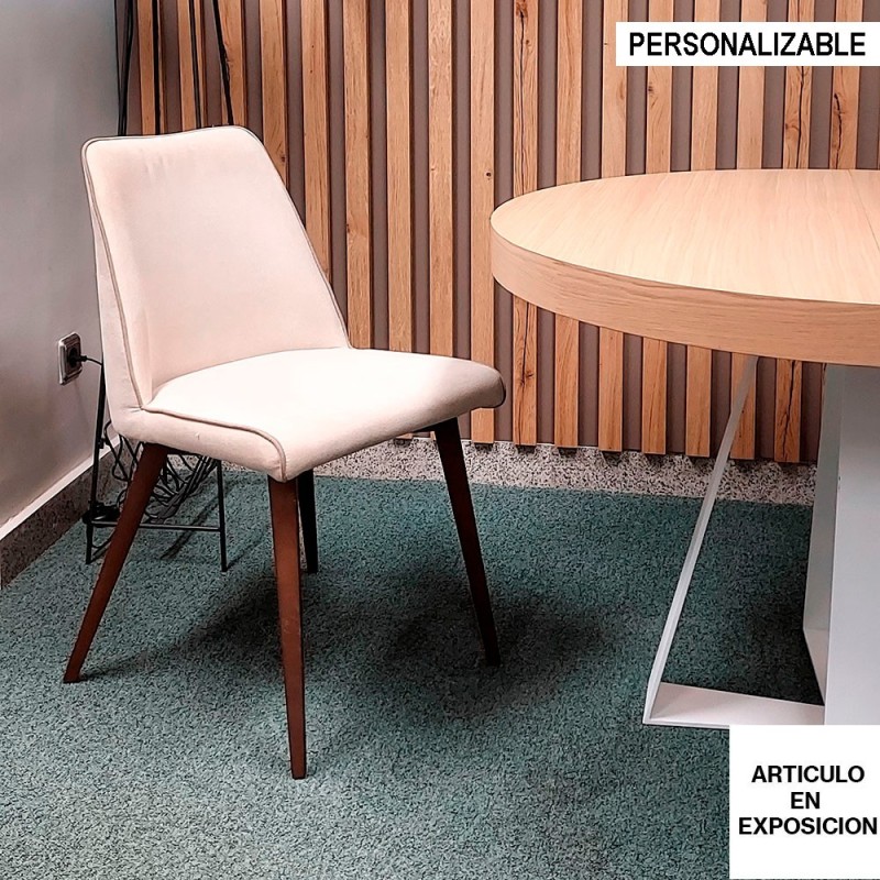 Silla tapizada con estructura de madera Lolita A