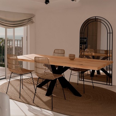 Silla ratan color natural con patas metalicas negras LIONA