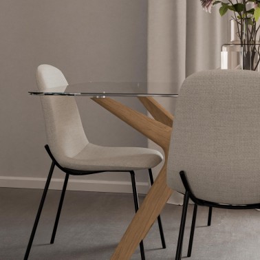 Mesa de comedor de cristal y roble Della