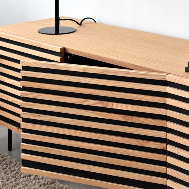 Mueble tv nordico de madera 4 puertas Lakesberg patas metalicas