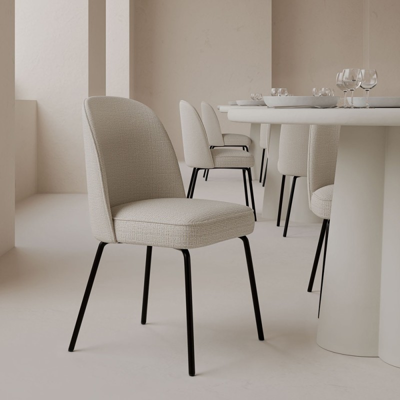 Silla tapizada con patas metalicas Maxime