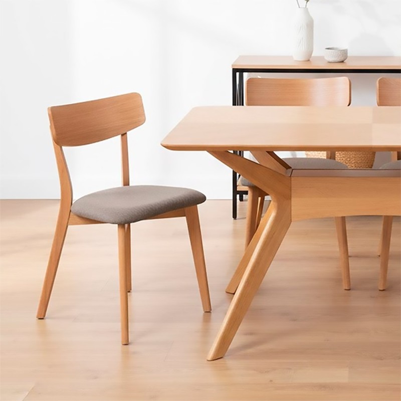 Silla de madera roble de estilo nordico con asiento tapizado