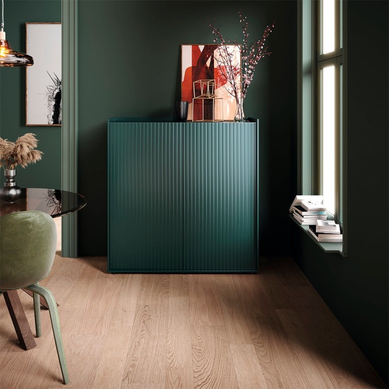 Aparador alto Chelsea 2 puertas alistonadas 123 cm Soho  RP112