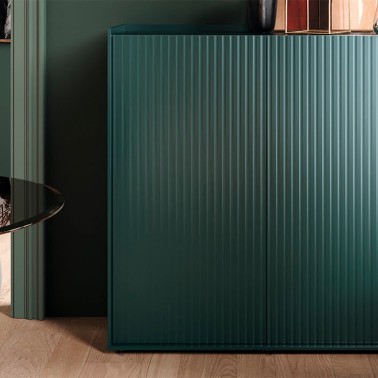 Aparador alto Chelsea 2 puertas alistonadas 123 cm Soho  RP112