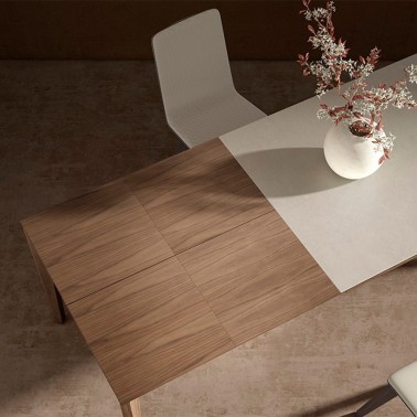 Mesa de comedor extensible de porcelanicoa Amber de Rodri Diseño