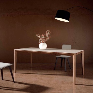 Mesa comedor extensible Amber en porcelanico