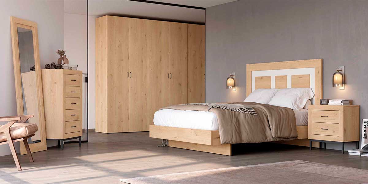 Dormitorio con armario y comoda
