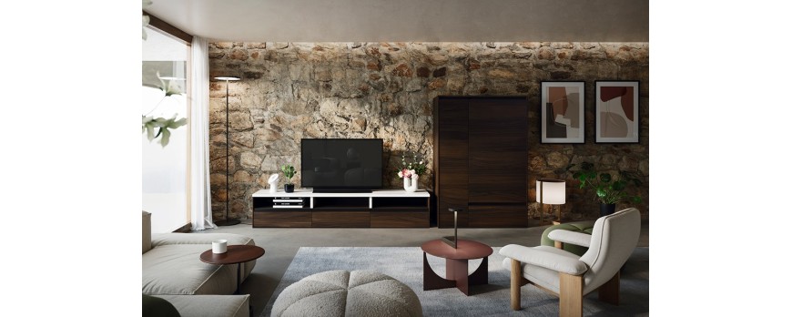 Cómo acertar al decorar un salón con muebles de salon en color marrón oscuro