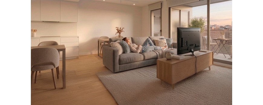 Cómo colocar un sofá para salón pequeño y hacer que tu casa parezca más grande sin reformar