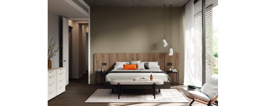 Cómo transformar la decoración de un dormitorio pequeño de matrimonio en un espacio amplio, elegante y funcional